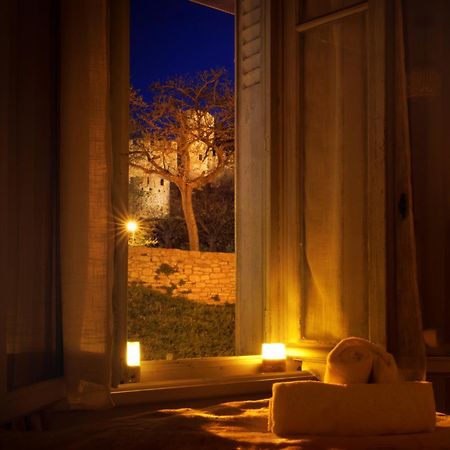 Le Pied A Terre De La Cite - Parking Au Pied De La Cite Leilighet Carcassonne Rom bilde